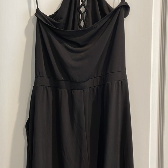 GUESS Women’s Black Halter Jumpsuit Size Small - Picture 5 of 7